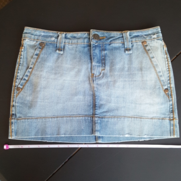 DECREE ♡ Sweet 'n Sexy Distressed Gold Thread Zip Pockets Blue Jean Mini Skirt 3 - Picture 15 of 15
